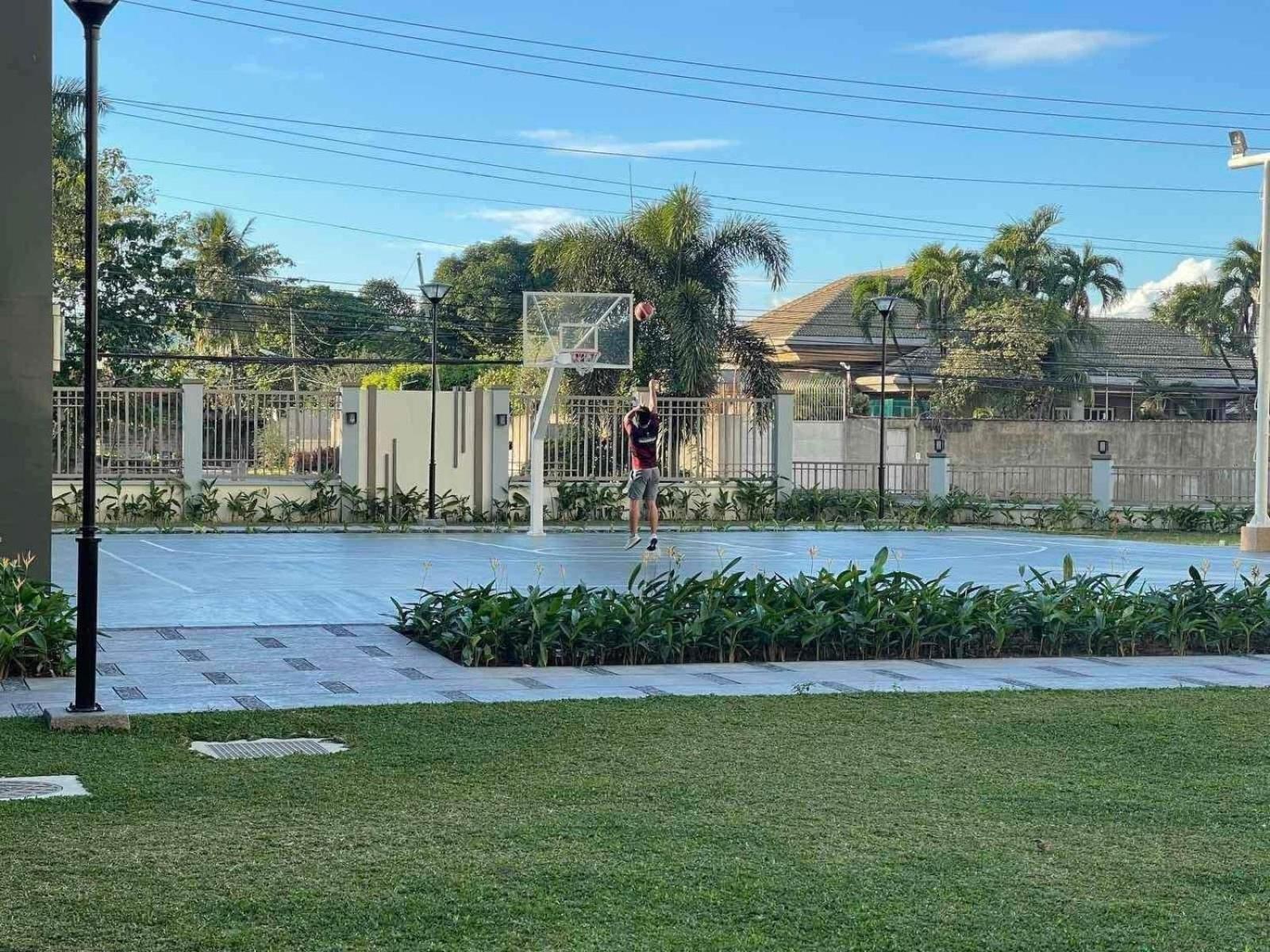 Verdon Parc Davao City With Balcony By Darpm المظهر الخارجي الصورة